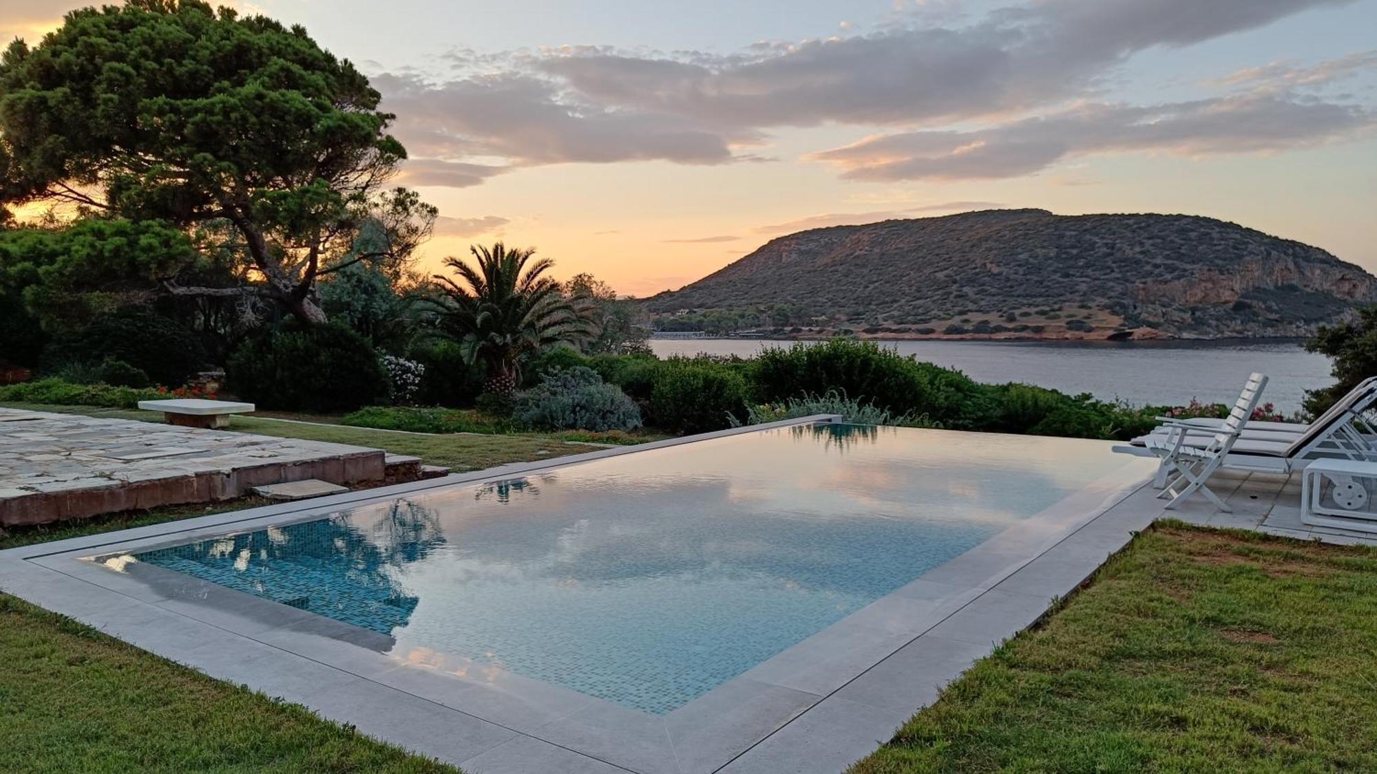 Summer Villa In Porto Rafti Bagian luar foto