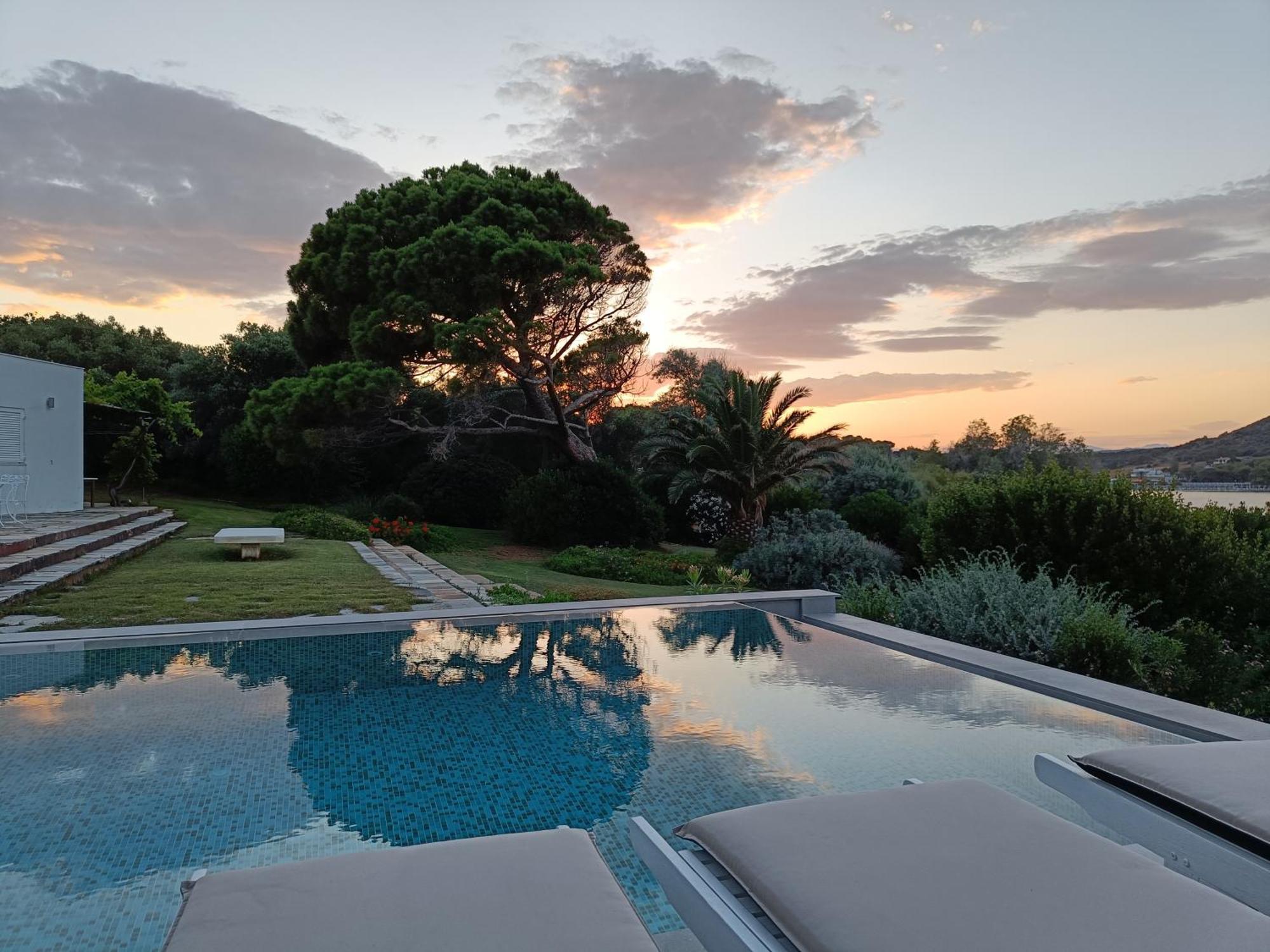 Summer Villa In Porto Rafti Bagian luar foto